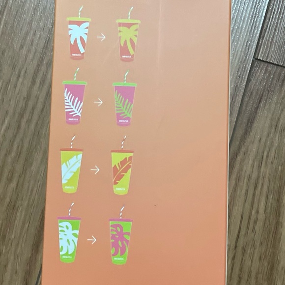 🆕 DAVIDSTEA Colour Changing Tropical Cold Cups - Set of 4 w/ lids & straws - Picture 6 of 7
